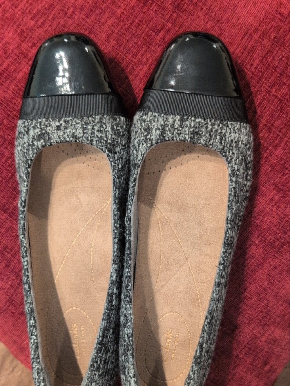 Clarks Gray Tweed  with Black Patent Cap Toe and Ribbon Trim - Picture 6 of 7